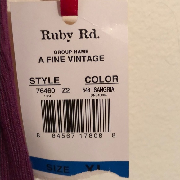 Ruby Rd Women’s Tank Sweater with Embellishments - Picture 4 of 5